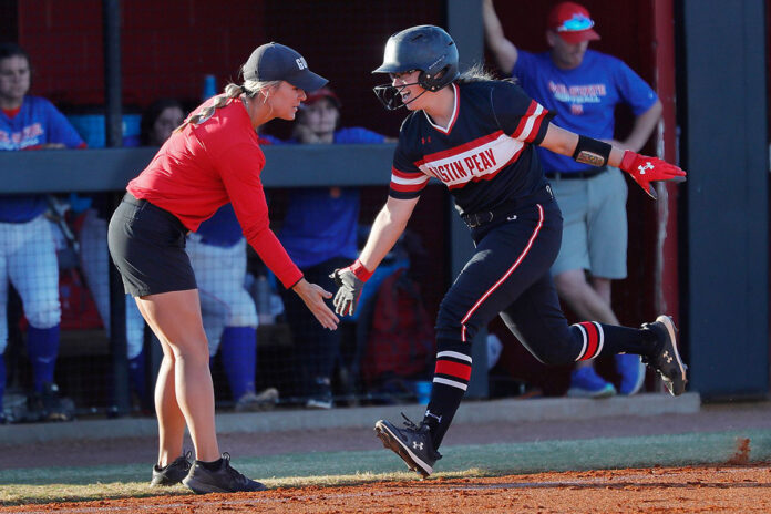 Austin Peay State University Softball uses long ball to come away with two wins versus John A. Logan. (Robert Smith, APSU Sports Information)