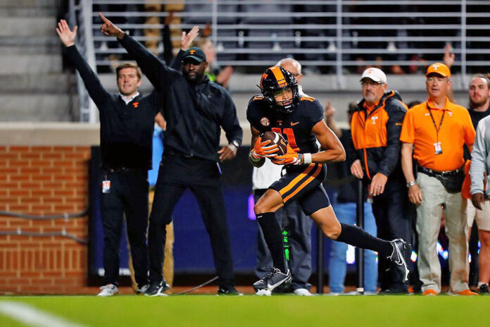 Wide receiver #11 Jalin Hyatt had 5 receptions for 138 yards and 2 touchdowns in #3 Tennessee Vols Football's blowout win over the #19 Kentucky Wildcats. (UT Athletics)