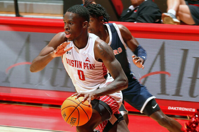 Austin Peay State University Men's Basketball sophomore Sean Durugordon scores career-high 21 points against Howard. (Robert Smith, APSU Sports Information)