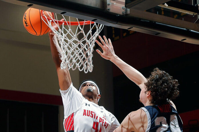 Austin Peay State University Governors Basketball hosts Western Kentucky Hilltoppers, Wednesday. (Robert Smith, APSU Sports Information)