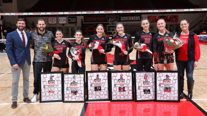 Austin Peay State University Volleyball honors seniors (L to R) Erin Eisenhart, Sadie Edmonston, Marlayna Bullington, Kelsey Mead, Mikayla Powell and Tegan Seyring before the Jacksonville State game. (Robert Smith, APSU Sports Information)