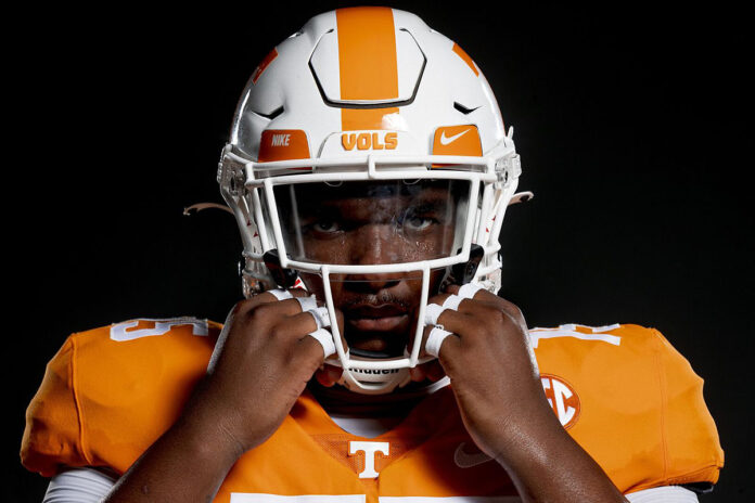 #5 Tennessee Football Host Missouri for Senior Day, Look to Cap Home Slate Unbeaten. (UT Athletics)