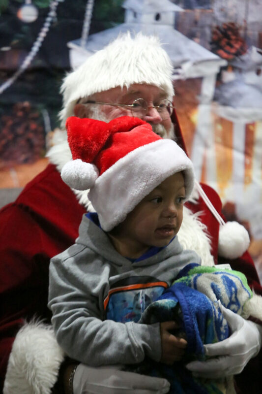 Christmas on the Cumberland. (Clarksville Online)