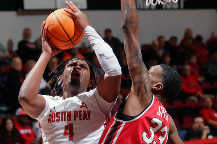 Western Kentucky escapes Austin Peay State University, 75-74. (Robert Smith, APSU Sports Information)