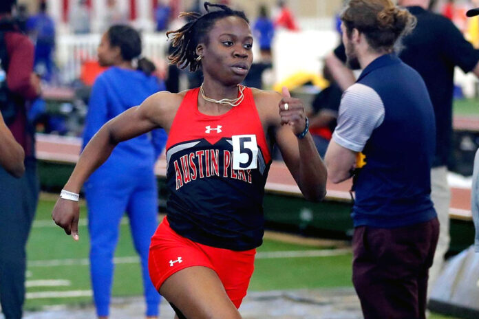 Kenisha Phillips posts program-record 400 meter during Austin Peay State University Indoor Track and Field's final day in Louisville. (Robert Smith, APSU Sports Information)