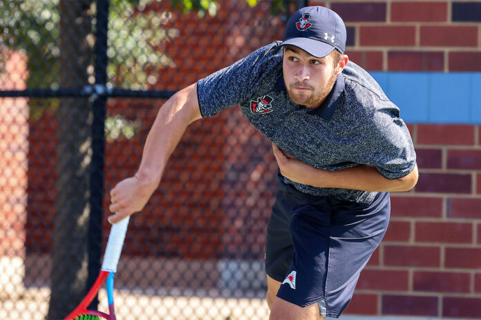 Austin Peay State University Men's Tennis falls to No. 21 Middle Tennessee. (Alex Allard, APSU Sports Information)