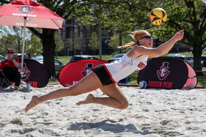 Austin Peay State University Beach Volleyball sweeps Jacksonville State, falls to UAB on first day of UAB Beach Classic. (Eric Elliot, APSU Sports Information)