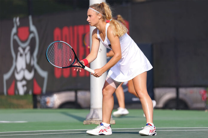 Austin Peay State University Women's Tennis earns fifth-straight win against Chattanooga. (Alex Allard, APSU Sports Information)