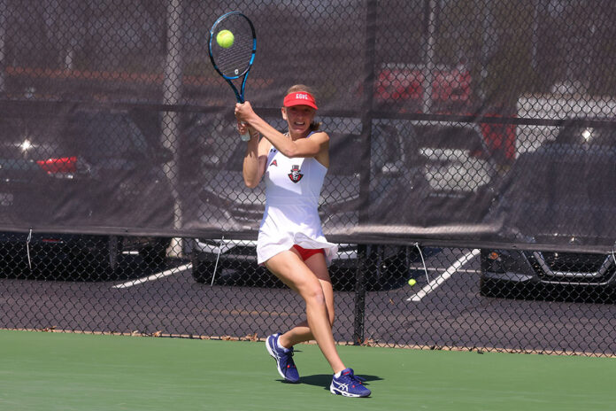 Austin Peay State University Women's Tennis sweeps Lipscomb, cruises to first ASUN home win. (Alex Allard, APSU Sports Information)