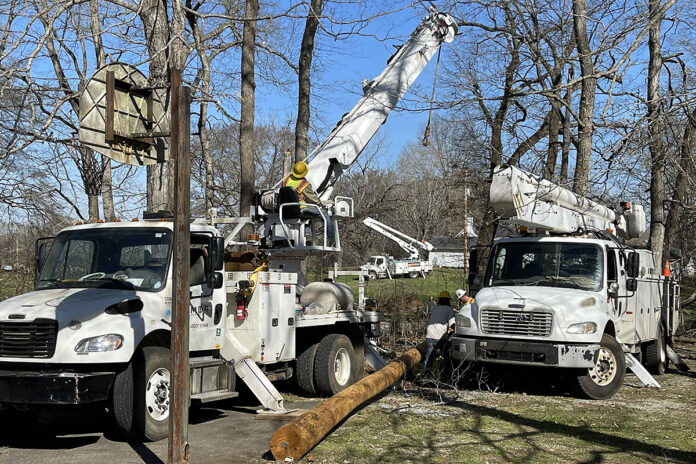 Cumberland Electric Membership Corporation crews working to restore power in the area. (CEMC)