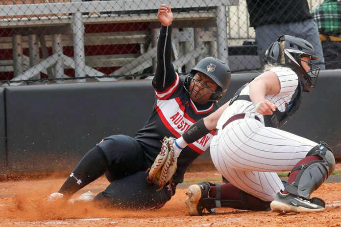 Austin Peay State University Softball hosts Middle Tennessee for mid-week non-conference contest. (Robert Smith, APSU Sports Information)