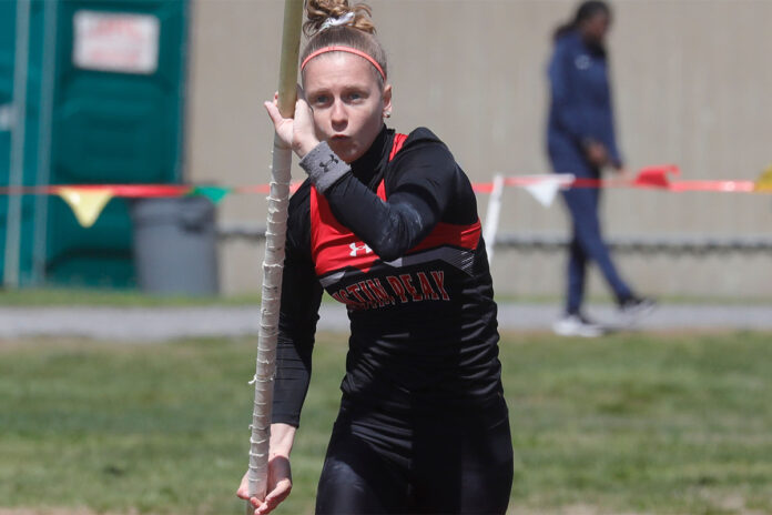 Austin Peay State University Track and Field's Karlijn Schouten, Kyra Wilder post top-10 finishes to open Indiana Invitational. (Robert Smith, APSU Sports Information)