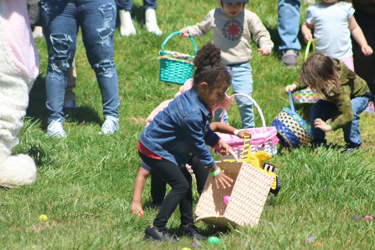 Beachaven Vineyards & Winery hosts Easter Egg Hunt for Kids 10 and under and adults 21 and over. (Clarksville Online) Beachaven Vineyards & Winery hosts Easter Egg Hunt for Kids 10 and under and adults 21 and over. (Clarksville Online)
