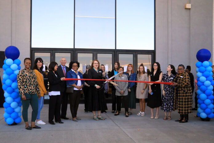 Belk Outlet holds Grand Opening event on Saturday, April 15th. (Tony Centonze, Clarksville Online)