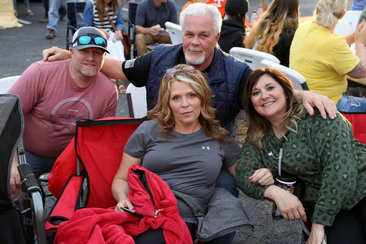 2023 Hilltop Supermarket BBQ Cookoff Friday night kickoff party. (Mark Haynes, Clarksville Online) 2023 Hilltop Supermarket BBQ Cookoff Friday night kickoff party. (Mark Haynes, Clarksville Online)