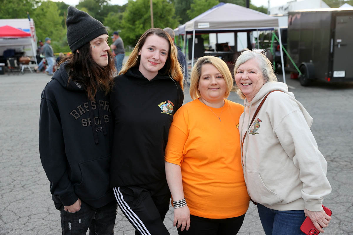 2023 Hilltop Supermarket BBQ Cookoff Friday night kickoff party. (Mark Haynes, Clarksville Online) 2023 Hilltop Supermarket BBQ Cookoff Friday night kickoff party. (Mark Haynes, Clarksville Online)