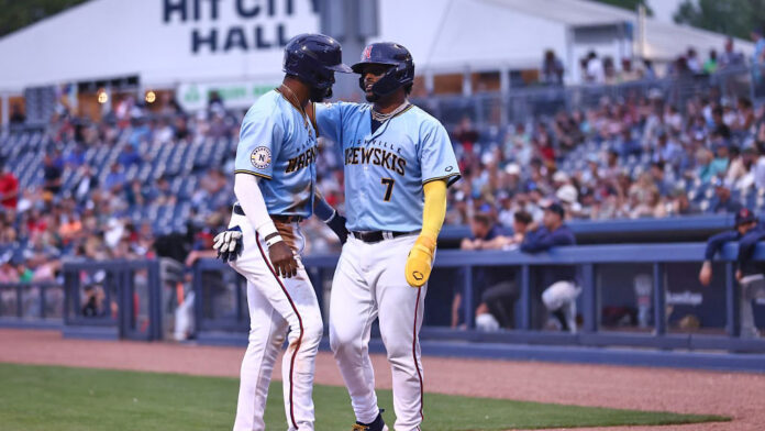 Despite Brian Navarreto’s three extra-base hits, Nashville falls 12-5 to Gwinnett. (Nashville Sounds)