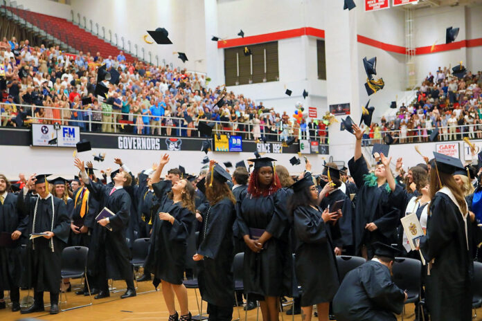 Clarksville High School 2023 Commencement Ceremony. (Clarksville Online)