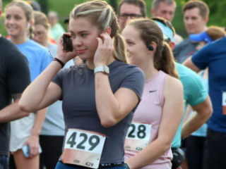 Hundreds were at Liberty Park for the 2023 Queen City Road Race. (Clarksville Online)