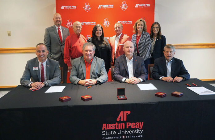 Austin Peay State University celebrates the Legends Bank Lecture Hall and Distinguished Professorship with a signing ceremony. (APSU)
