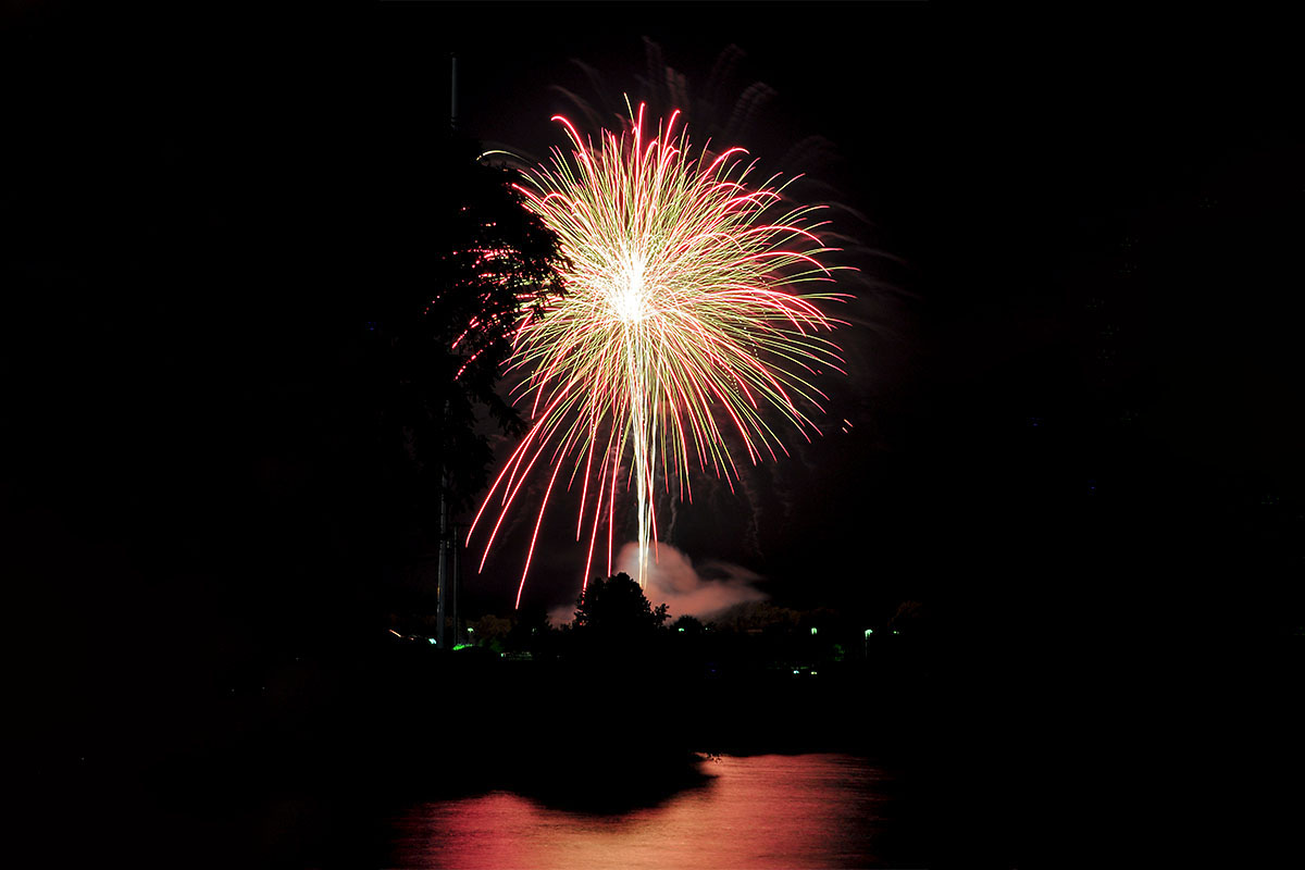 Clarksville’s Independence Day Celebration fireworks display. (David Smith) Clarksville’s Independence Day Celebration fireworks display. (David Smith)