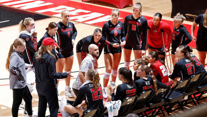 Austin Peay State University Volleyball loses to North Alabama in ASUN Opener. (Robert Smith, APSU Sports Information)