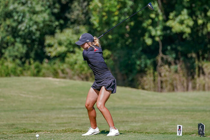 Austin Peay State University Women's Tennis drops singles session, fall to Murray State at Battle of the Border. (Casey Crigger, APSU Sports Information)