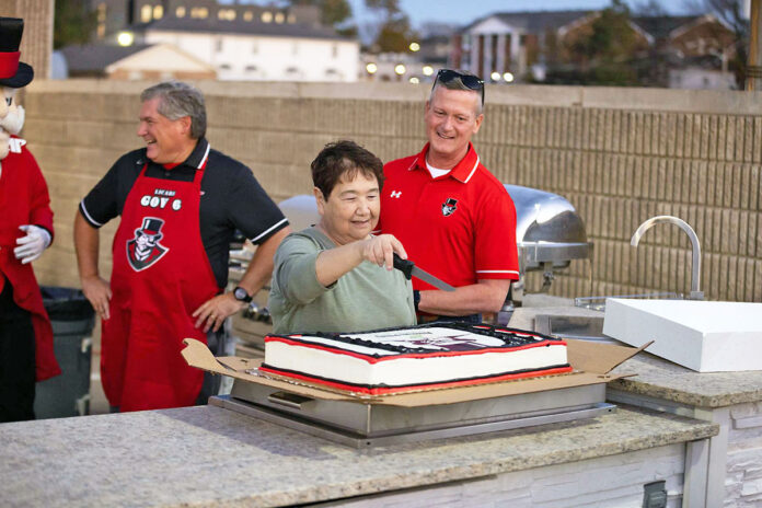 Wilma Newton celebrates the Austin Peay State University Military and Veterans Affairs Division's anniversary. (Madison Casey, APSU)
