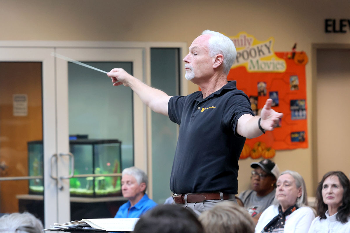 Cumberland Winds Concert Band playing at Clarksville-Montgomery County Public Library. (Clarksville Living Magazine) Cumberland Winds Concert Band playing at Clarksville-Montgomery County Public Library. (Clarksville Living Magazine)