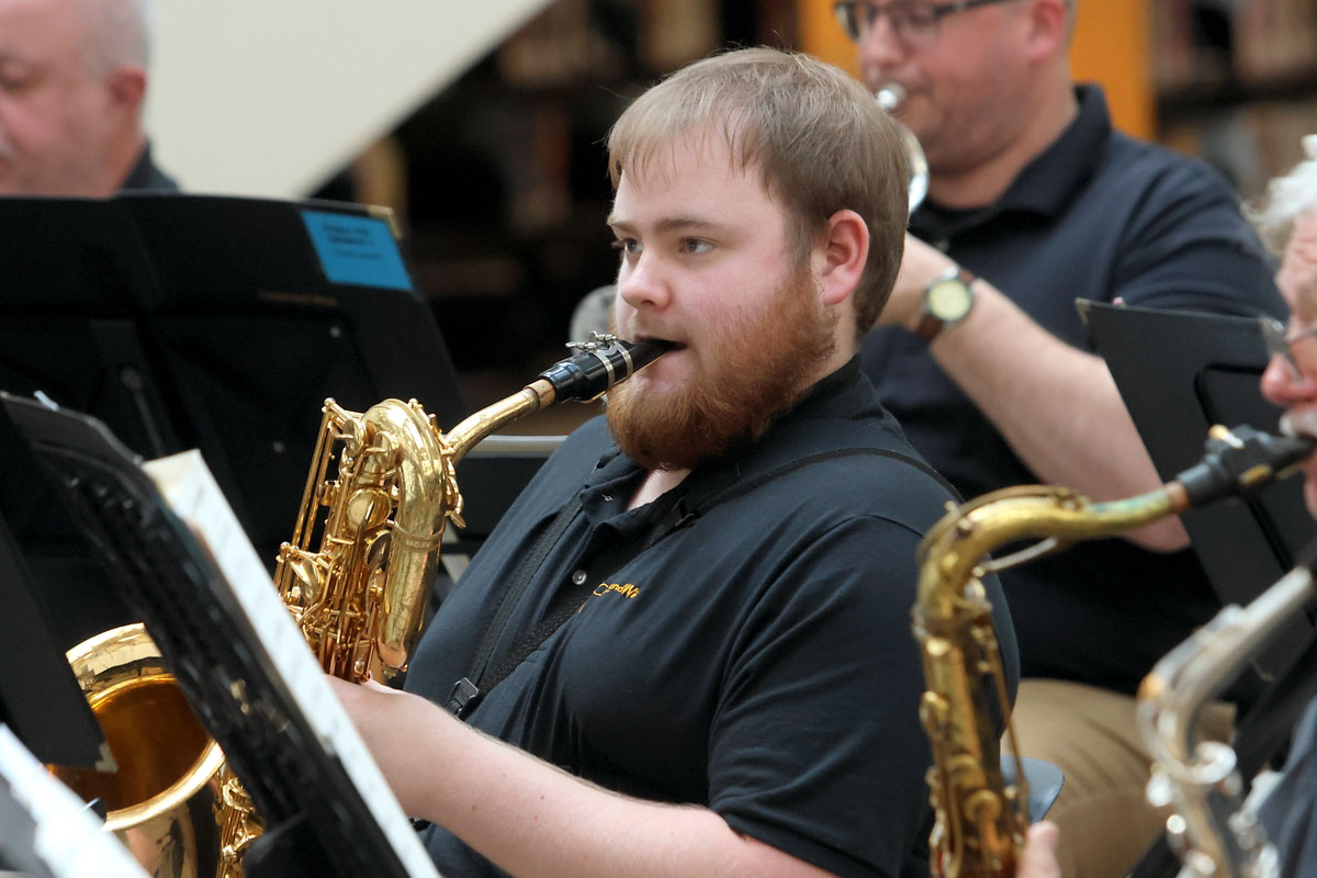 Cumberland Winds Concert Band playing at Clarksville-Montgomery County Public Library. (Clarksville Living Magazine) Cumberland Winds Concert Band playing at Clarksville-Montgomery County Public Library. (Clarksville Living Magazine)