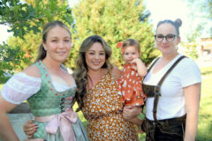 Eva Joneleit, Amanda and Josie Harr, Amanda Mull
