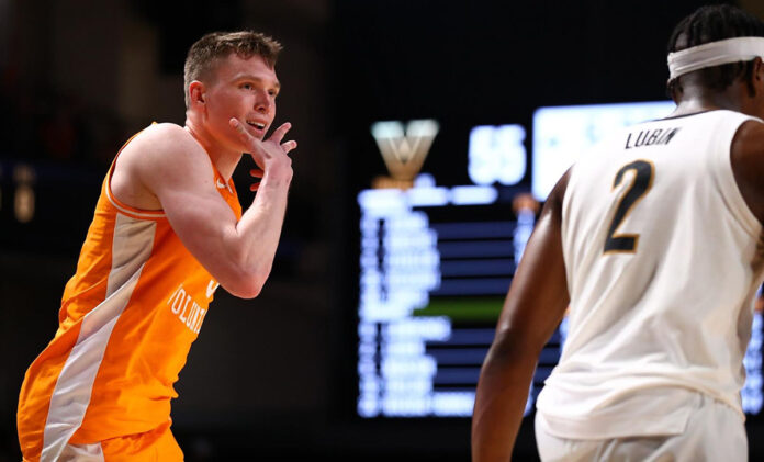 #5 Tennessee Men's Basketball Upends Vanderbilt, 75-62, Behind 32 from Dalton Knecht. (UT Athletics)