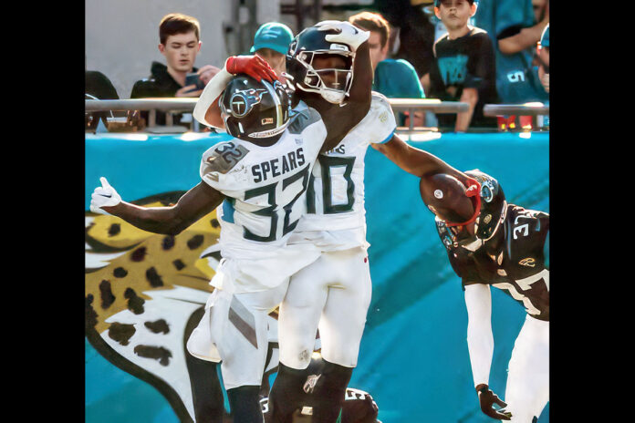 Tennessee Titans and Jacksonville Jaguars Renew Longstanding Rivalry. (Tennessee Titans)