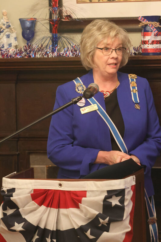 Daughters of the American Revolution unveil America! 250 Plaque. (Tony Centonze, Clarksville Living Magazine)