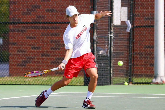 Austin Peay State University Men's Tennis Splits Matches in Evansville. (Alex Allard, APSU Sports Information)