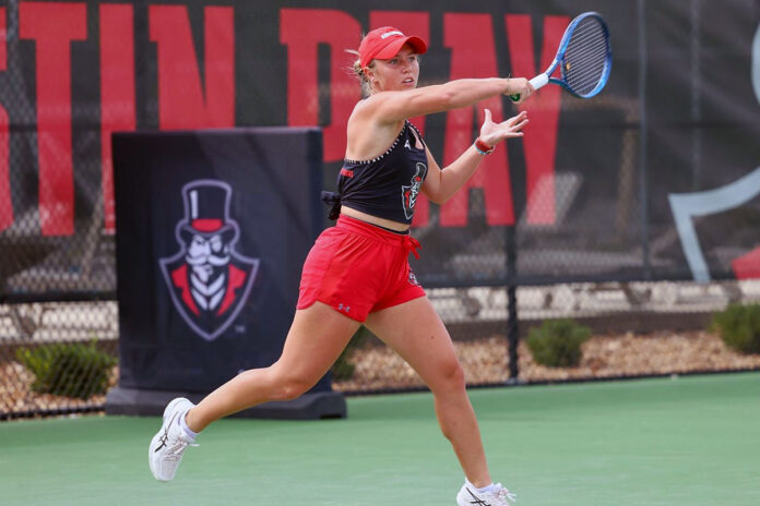 Austin Peay State University Women's Tennis Earns Two Wins in Evansville. (Alex Allard, APSU Sports Information)