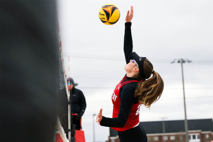 Austin Peay State University Beach Volleyball Drops Pair of One-Score Decisions to Chattanooga, UT Martin. (APSU Sports Information)