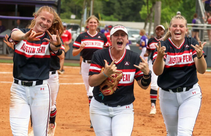 Early Scoring Paces Austin Peay State Univeristy Softball in Shutout Win over North Alabama During Regular-Season Finale. (Alex Allard, APSU Sports Information)
