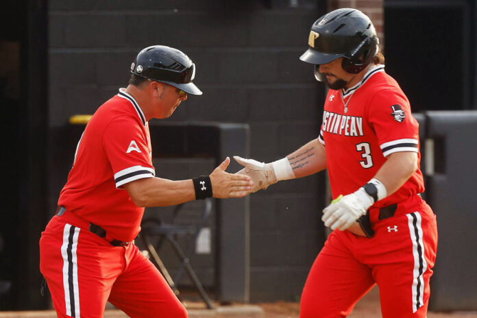 Cardiac Govs Rise Up With Ninth-Inning Rally to Stun Central Arkansas Bears. (Robert Smith, APSU Sports Information)