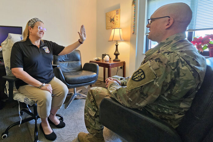 A Soldier Recovery Unit Soldier receives a demonstration by Tiffany Zieg, Clinical Social Worker for the SRU, on how ART techniques can be utilized in a behavioral health setting. (Blanchfield Army Community Hospital)