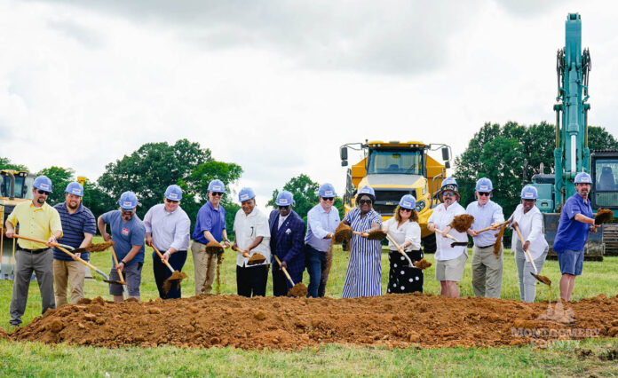 Montgomery County Commissioners, Montgomery County Mayor Wes Golden and Jeff Burkhart breaking ground