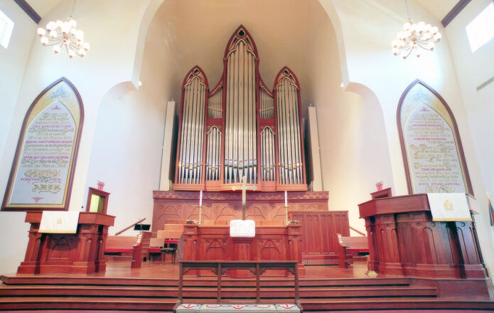 Organ, Pulpit