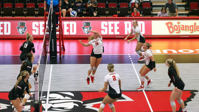 Austin Peay State University Volleyball Falls in Penultimate Match of Regular Season Against Central Arkansas. (APSU Sports Information)