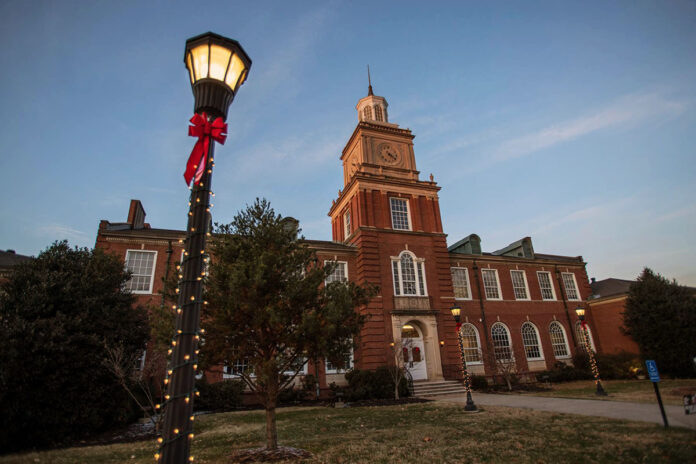 Austin Peay State University’s campus decorated for the holiday season. (APSU)