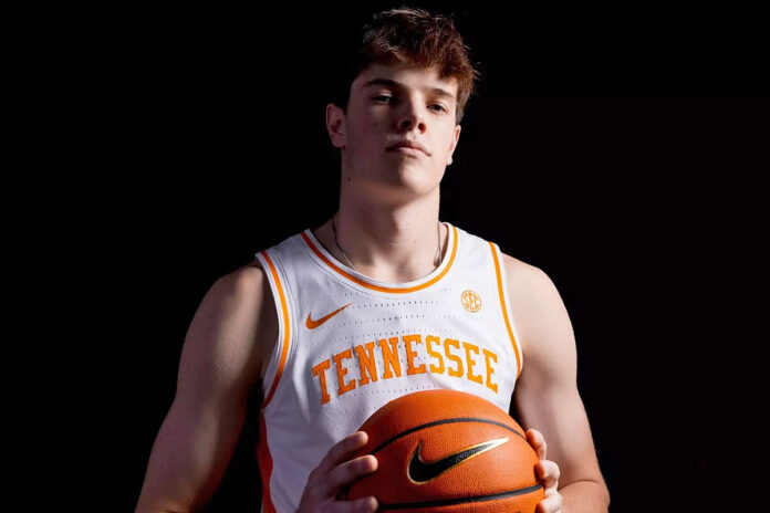 Tennessee Men's Basketball Returns to Knoxville to Face Western Carolina. (UT Athletics)