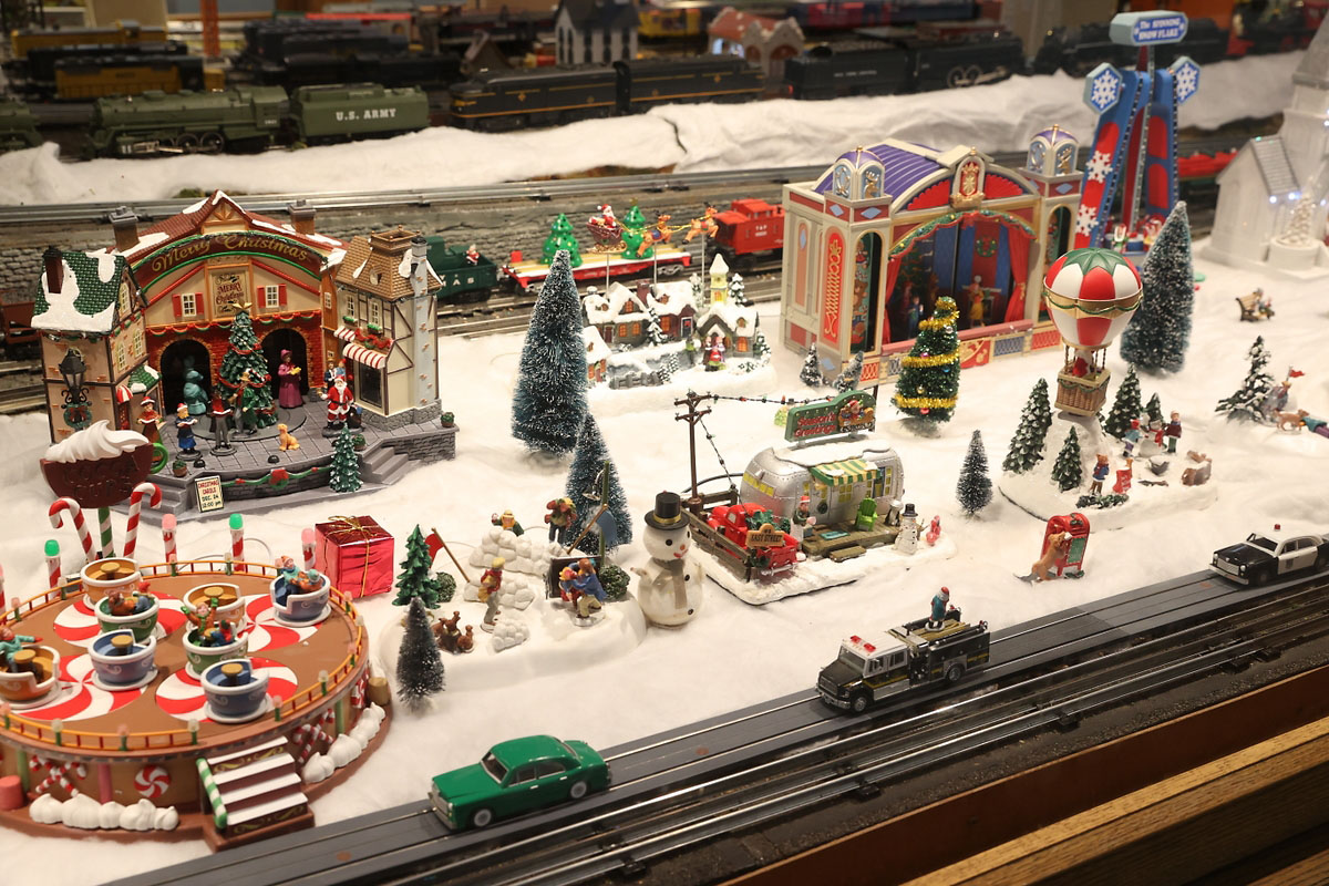 Noel Night at the Customs House Museum and Cultural Center. (Mark Haynes, Clarksville Online) Noel Night at the Customs House Museum and Cultural Center. (Mark Haynes, Clarksville Online)