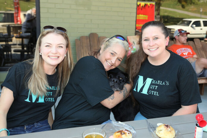 Anna Swann, Samantha Knight, Rufus and Mikaela Lambert