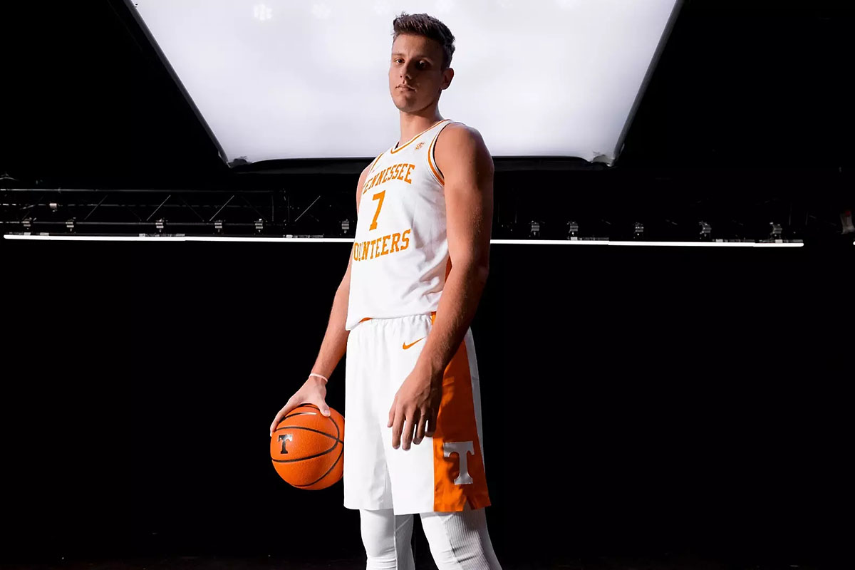 1 Tennessee Vols Basketball Faces 8 Florida in HighStakes SEC Showdown Clarksville Online