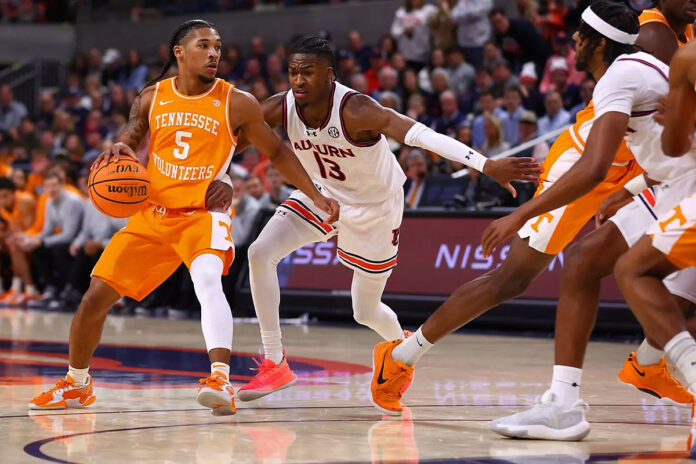 Tennessee Men's Basketball's Late Lead Slips Away in Close Loss to Auburn. (UT Athletics)