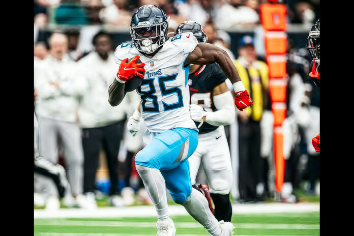 Tennessee Titans Aim for Upset in Final Game Against AFC South Champion Houston Texans. (Tennessee Titans)